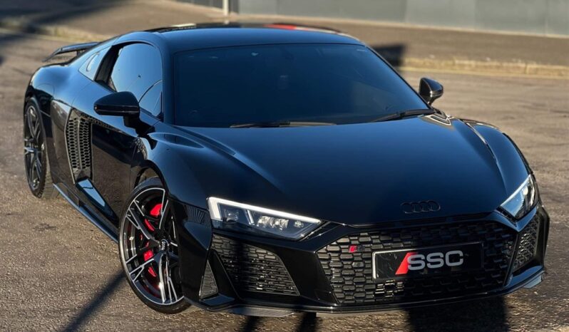 
								Audi R8 –  5.2 FSI V10 Performance Carbon Black S Tronic quattro Euro 6 (s/s) 2dr full									