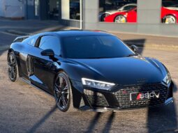 
										Audi R8 –  5.2 FSI V10 Performance Carbon Black S Tronic quattro Euro 6 (s/s) 2dr full									