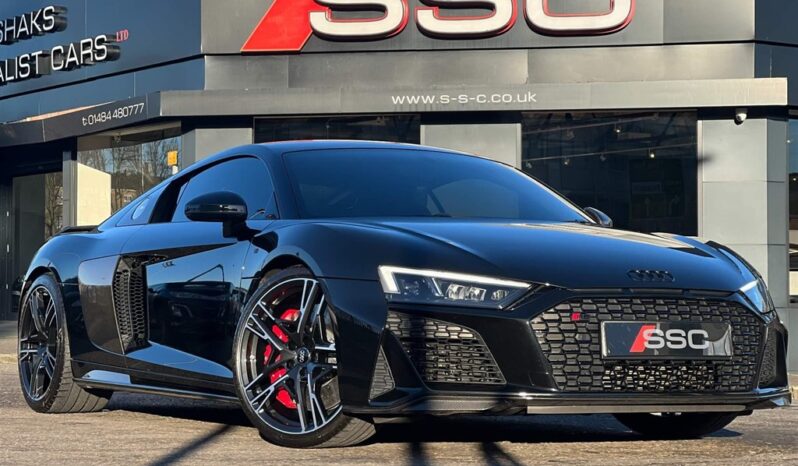 
								Audi R8 –  5.2 FSI V10 Performance Carbon Black S Tronic quattro Euro 6 (s/s) 2dr full									