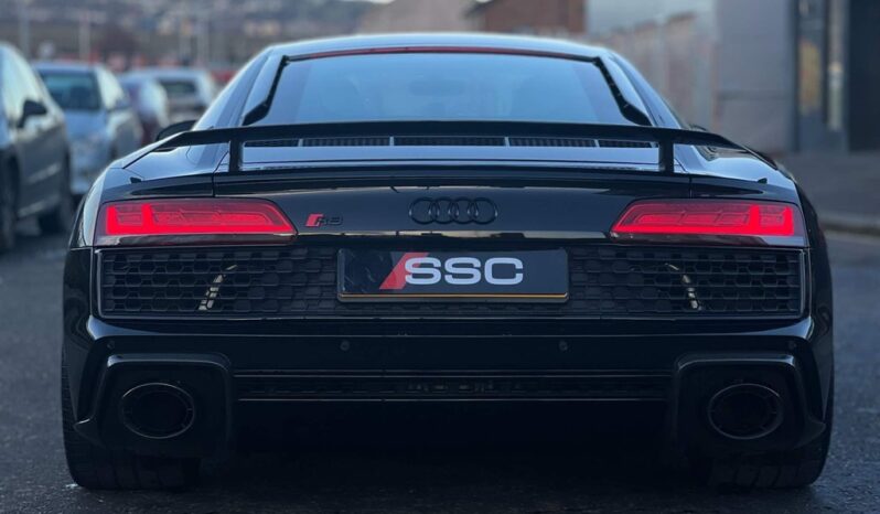 
								Audi R8 –  5.2 FSI V10 Performance Carbon Black S Tronic quattro Euro 6 (s/s) 2dr full									