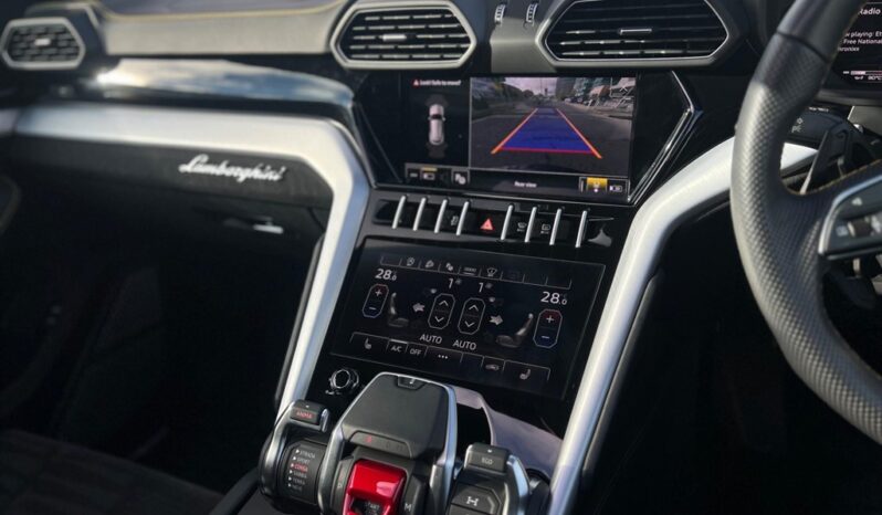 
								Lamborghini Urus – 4.0 V8 BiTurbo Auto 4WD Euro 6 5dr full									