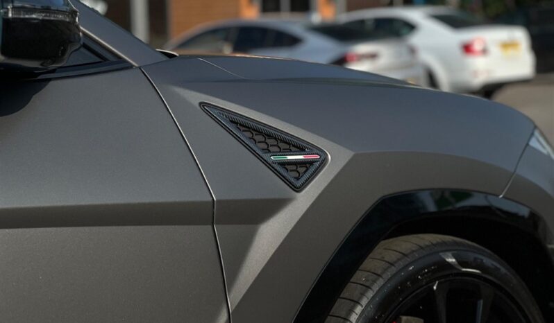 
								Lamborghini Urus –  4.0 V8 BiTurbo Auto 4WD Euro 6 5dr full									