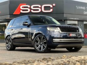 Land Rover Range Rover –  3.0 D300 MHEV HSE Auto 4WD Euro 6 (s/s) 5dr