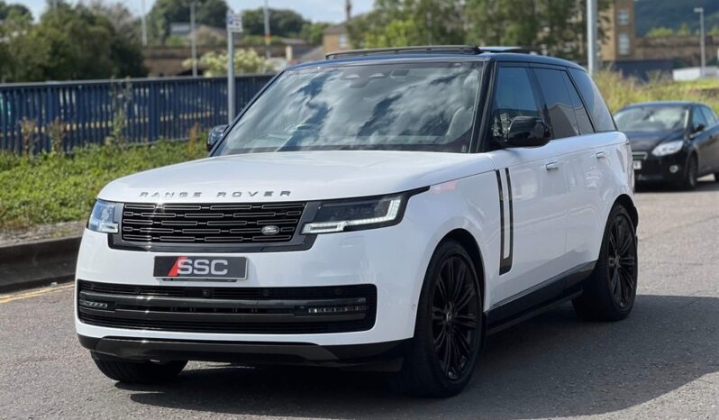 
								Land Rover Range Rover  – 3.0 P400 MHEV SE Auto 4WD Euro 6 (s/s) 5dr full									