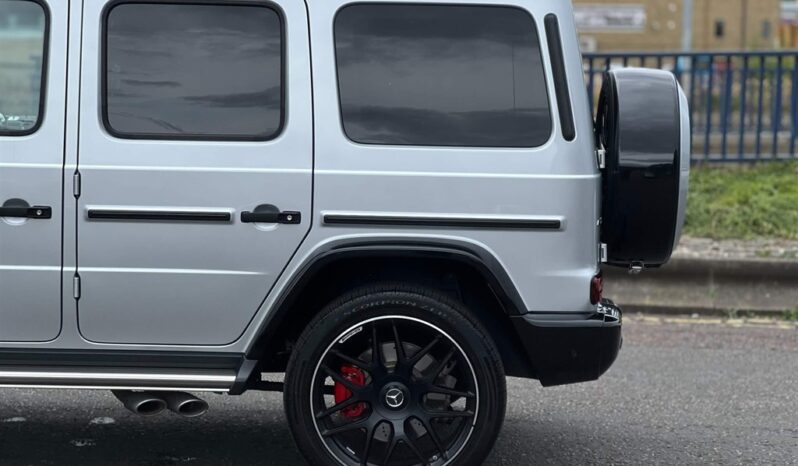 
								Mercedes G63 AMG –  4.0 V8 BiTurbo AMG Carbon Edition SpdS+9GT 4MATIC Euro 6 (s/s) 5dr full									