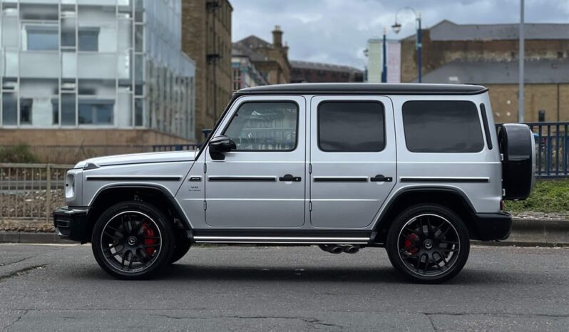 
								Mercedes G63 AMG –  4.0 V8 BiTurbo AMG Carbon Edition SpdS+9GT 4MATIC Euro 6 (s/s) 5dr full									