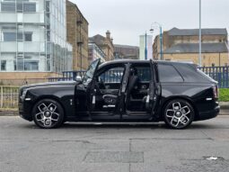 
										Rolls-Royce Cullinan  – 6.75 V12 Black Badge Auto 4WD Euro 6 5dr full									