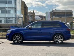 
										Volkswagen Touareg – 3.0 TSI V6 14.3kWh R Tiptronic 4Motion Euro 6 (s/s) 5dr full									