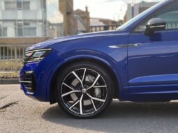 
										Volkswagen Touareg – 3.0 TSI V6 14.3kWh R Tiptronic 4Motion Euro 6 (s/s) 5dr full									